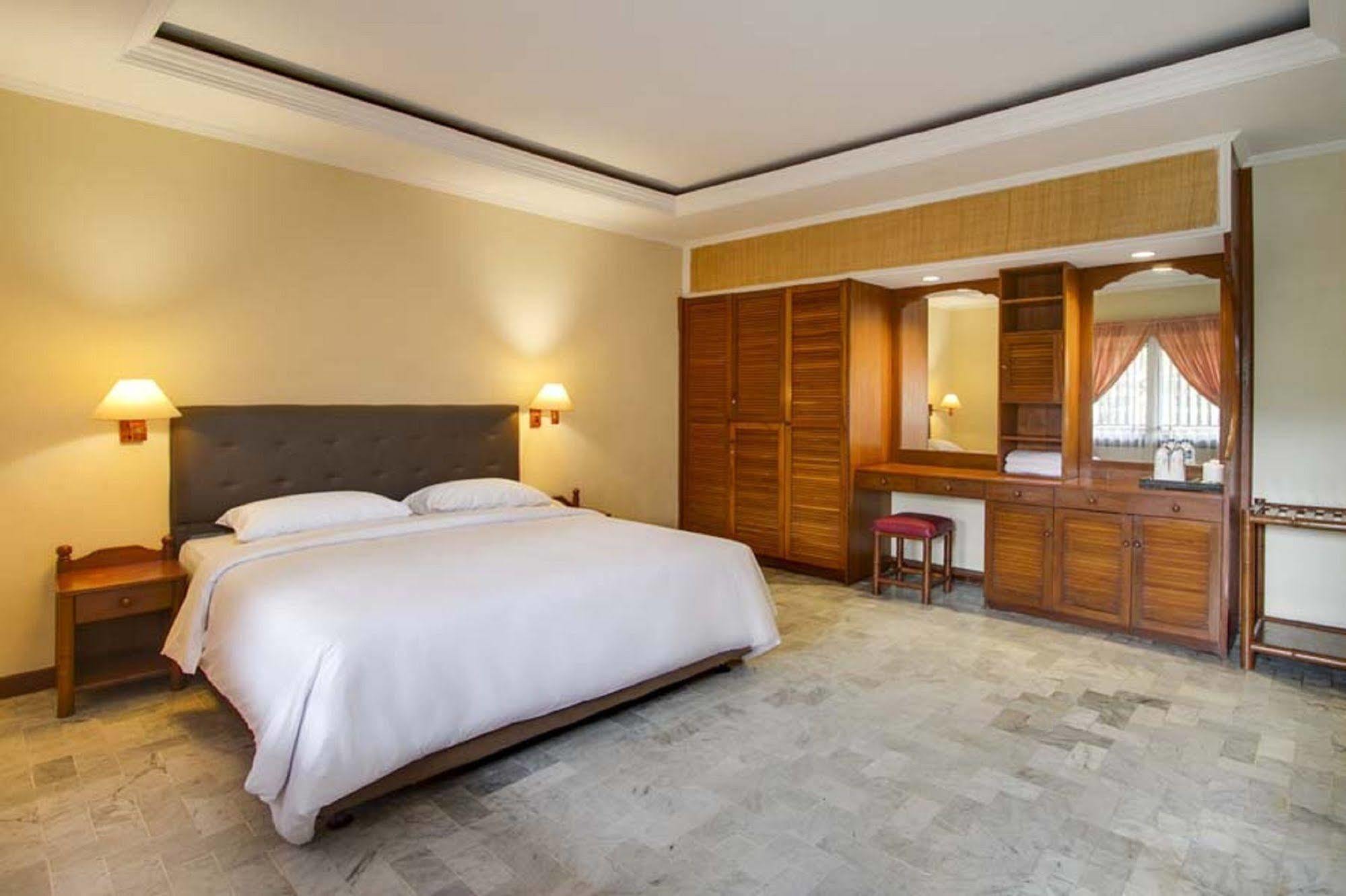 Bali Bungalo Hotel Кута Екстер'єр фото